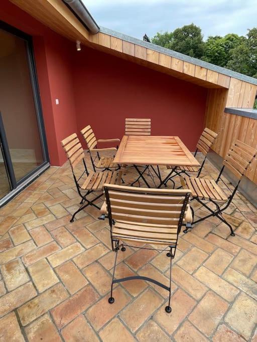 Grosse Wohnung Mit Loggia Templin Exterior foto